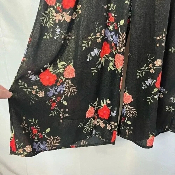 Le Lis Black Floral Open Back Jumpsuit M - Picture 6 of 6